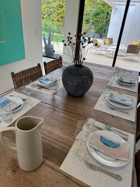 Artsy and elegant, colorful cloth napkins with abstract design for the dining table sustainable table linens eco-friendly entertaining